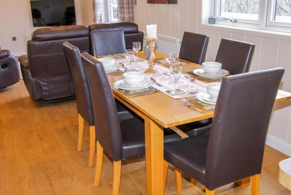 Fabulous Detached Lodge With Hot Tub Two Nights Minimum Stay Bridgnorth Esterno foto