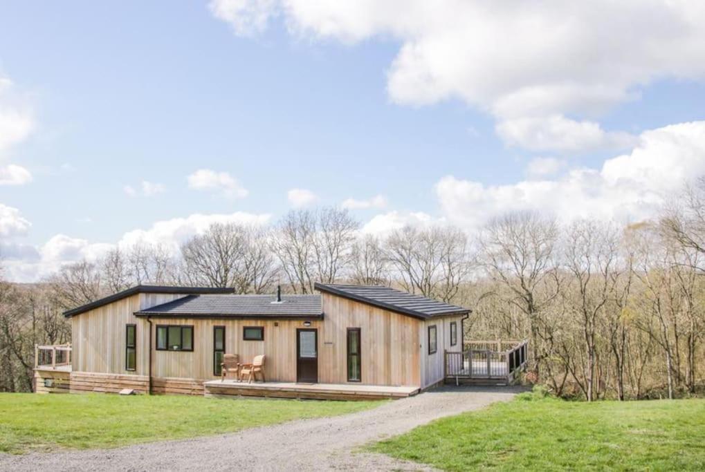 Fabulous Detached Lodge With Hot Tub Two Nights Minimum Stay Bridgnorth Esterno foto